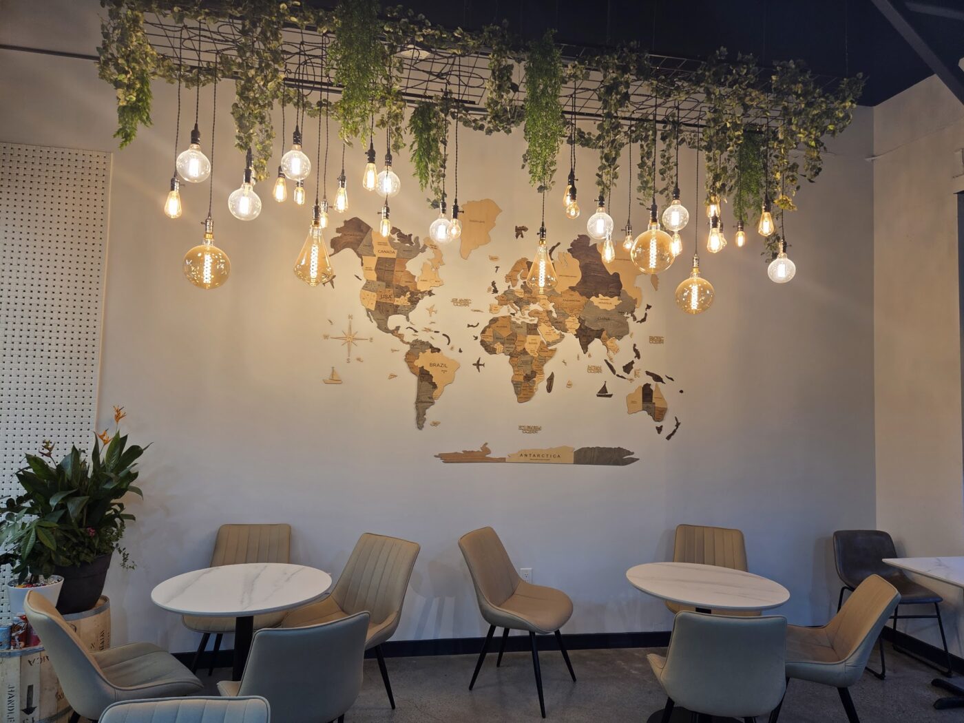 Coffee Shops Open Late in North Fulton & South Forsyth (2026 Guide)