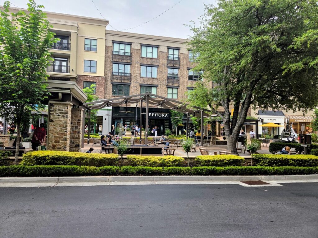 Weeken at Avalon, Alpharetta