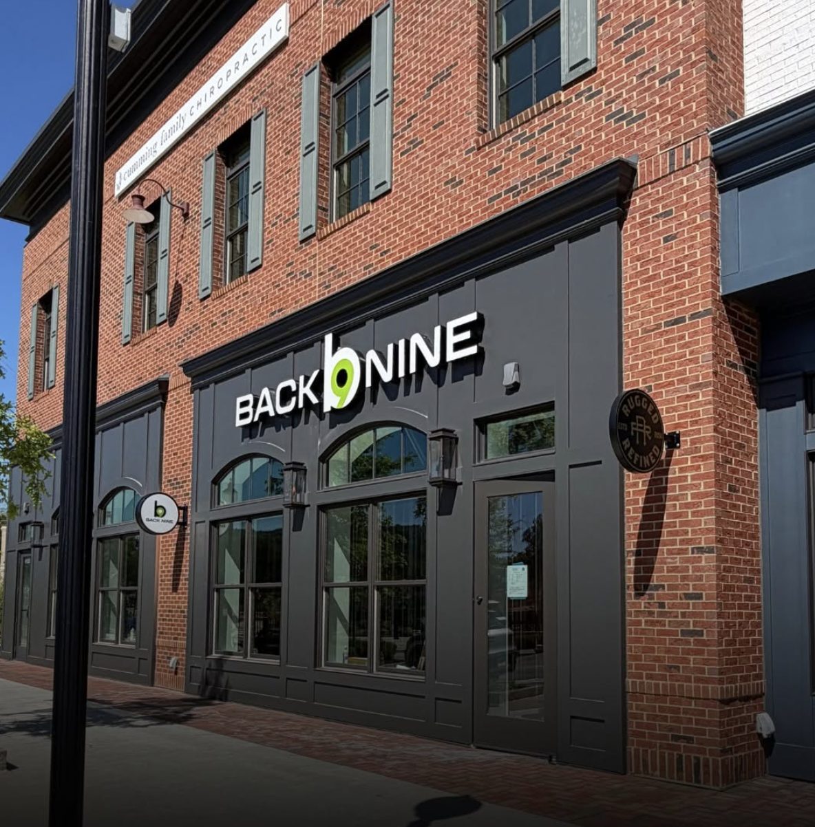 The Back Nine Golf Is Coming to Cumming City Center With 24/7 Indoor Play