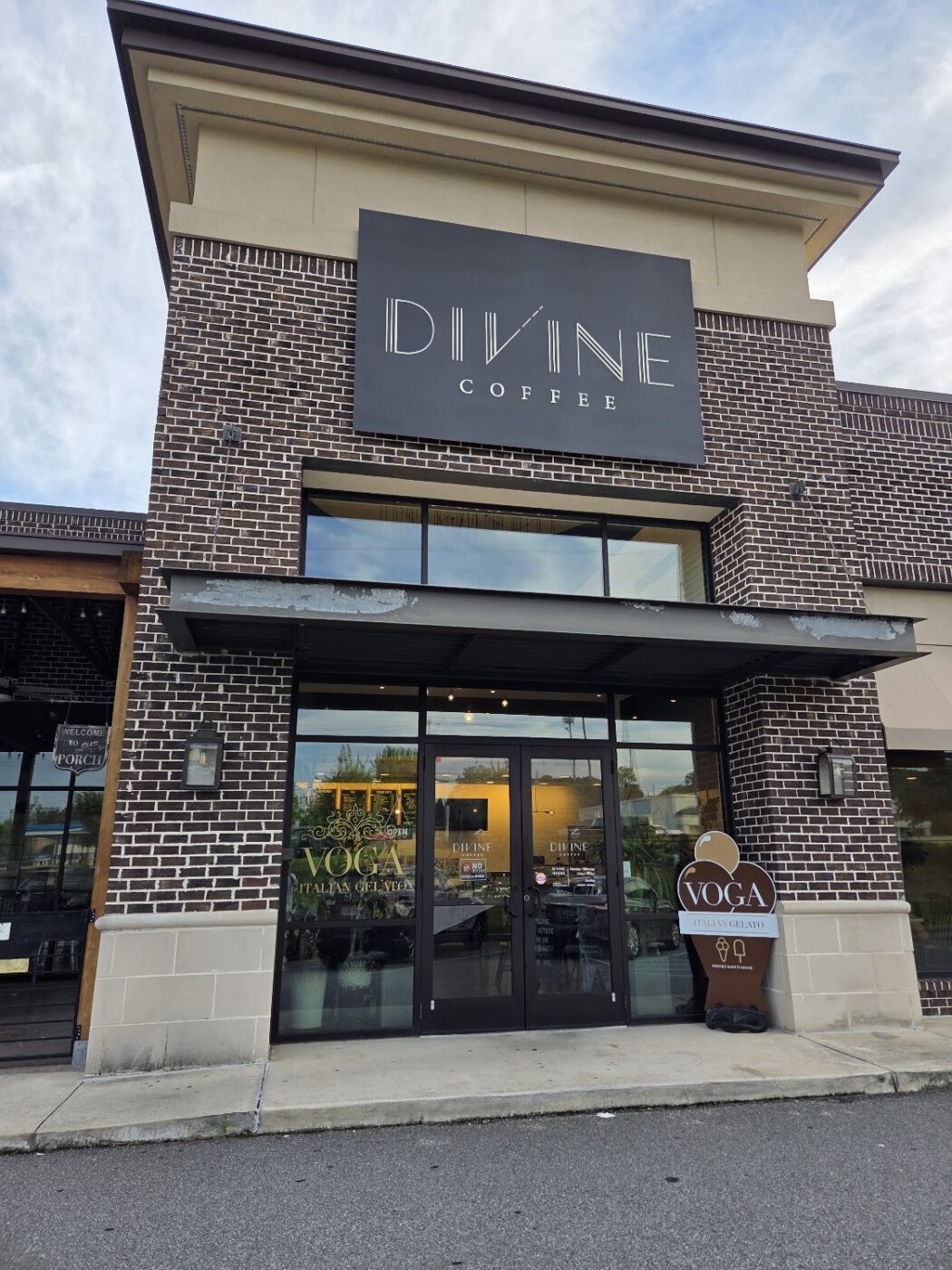 Divine Coffee Is the Rare Johns Creek Café With Room to Stay