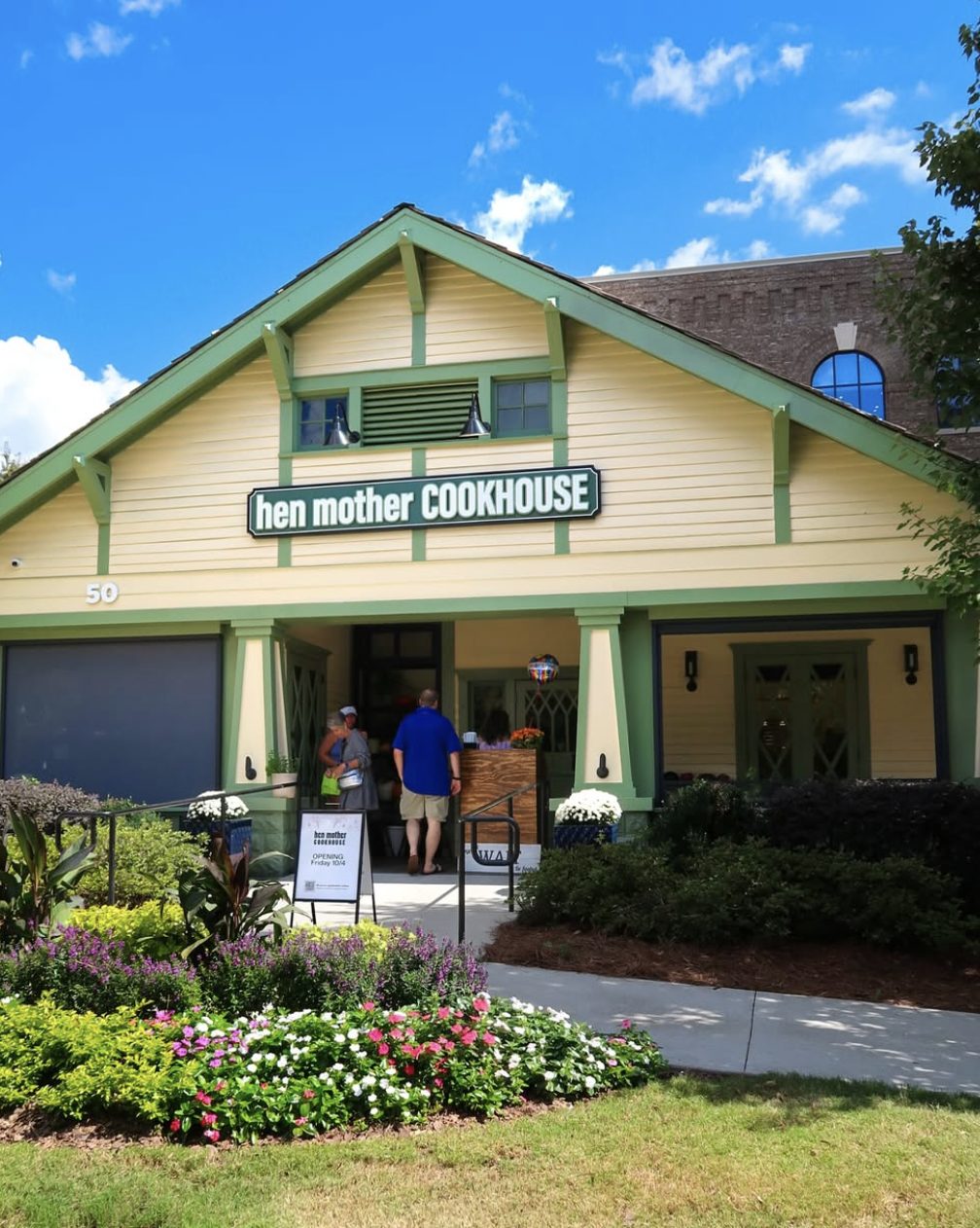 Hen Mother Cookhouse Turned a Johns Creek Gamble Into a Breakfast Destination