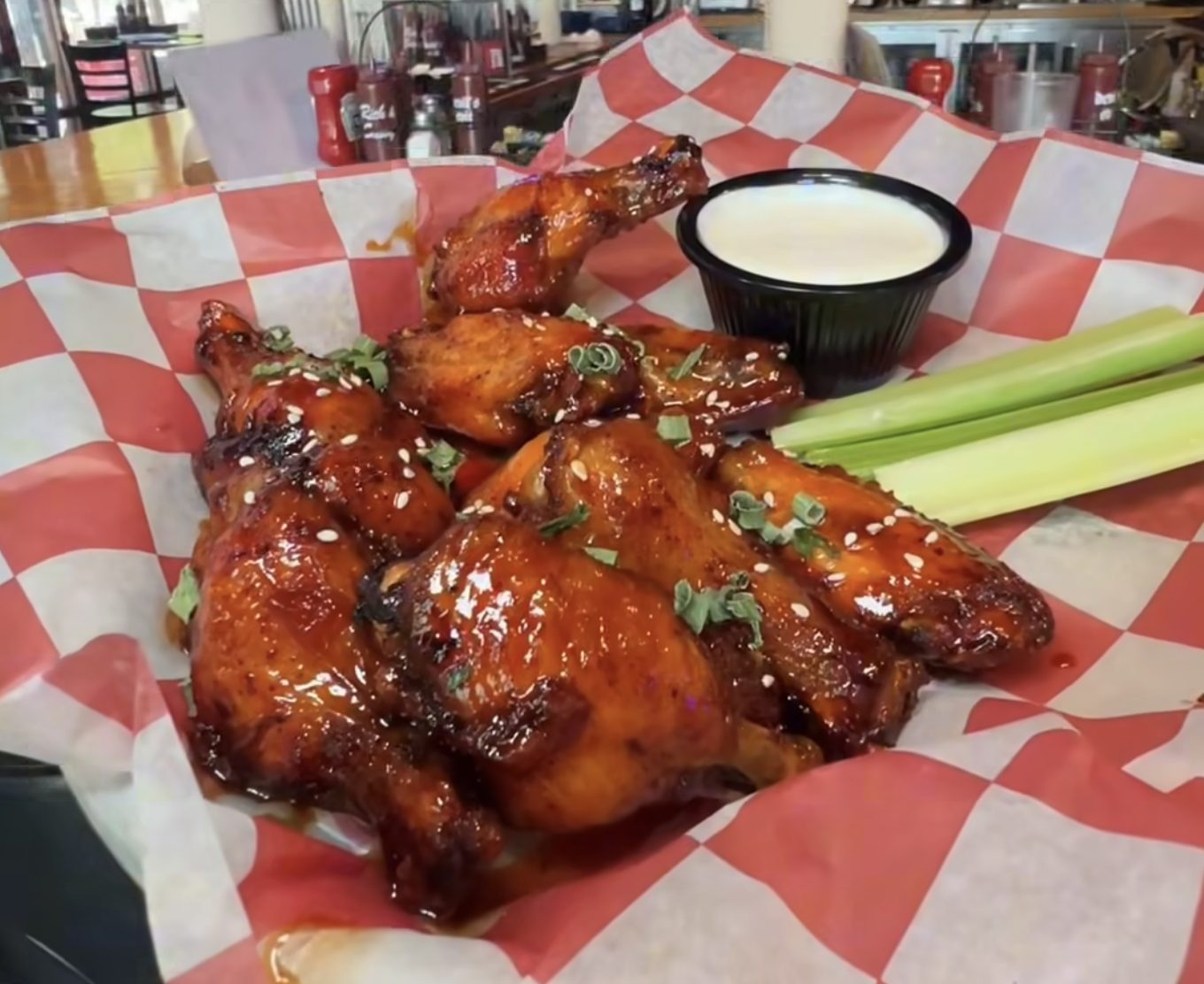 Famous Dave’s Returns to North Atlanta With Johns Creek Opening Aug. 25