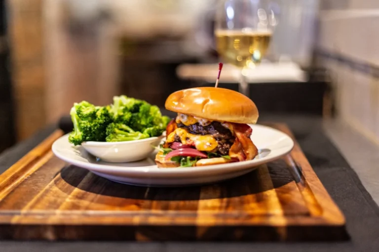 Windward Tavern business photo