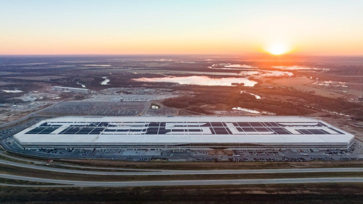 $10 Billion Tesla Solar Factory Moves Closer to Texas